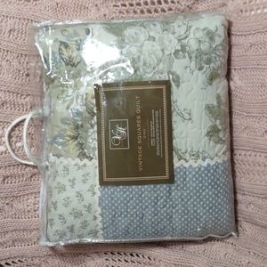 Vineyard Haven quilt, new without tags king size
